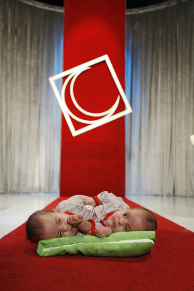  برنامه تلویزیونی ماه عسل به کارگردانی محمد پیوندی و مهرداد طاهری