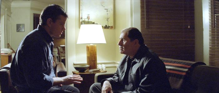 Richard Kind در صحنه فیلم سینمایی آخرت به همراه مت دیمون
