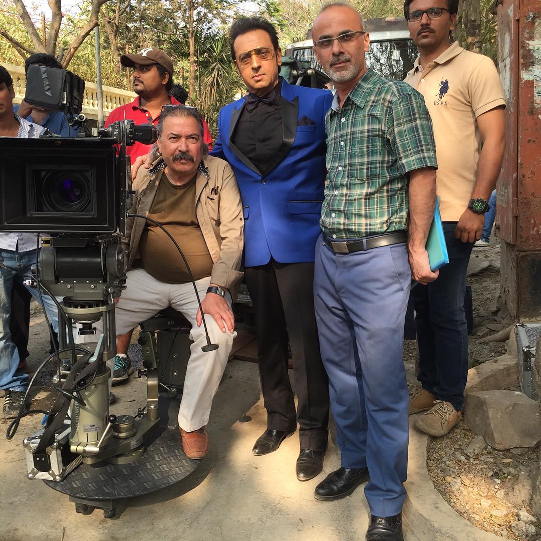 حسن پویا در پشت صحنه فیلم سینمایی سلام بمبئی به همراه گلشن گراور و قربان محمدپور