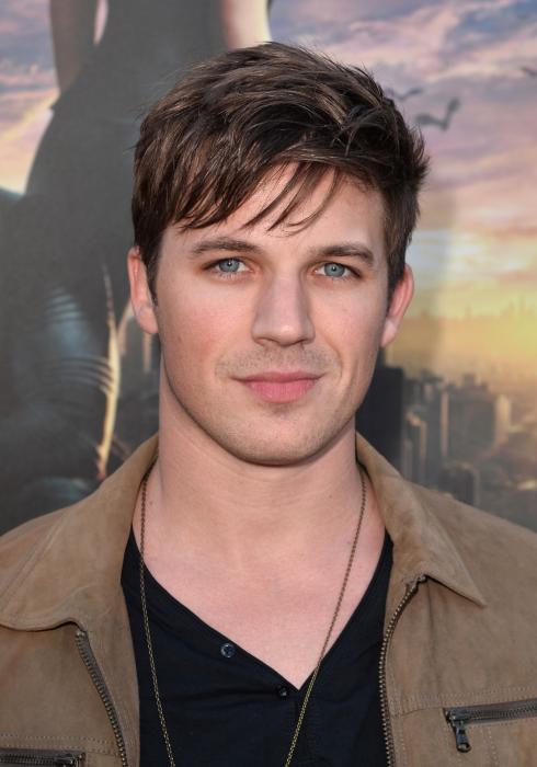 Matt Lanter در صحنه فیلم سینمایی ناهمگون