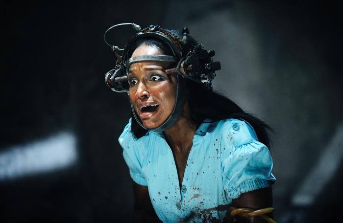 Tanedra Howard در صحنه فیلم سینمایی اره ۶