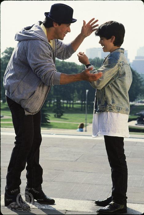 Sage Stallone در صحنه فیلم سینمایی راکی ۵ به همراه سیلوستر استالونه