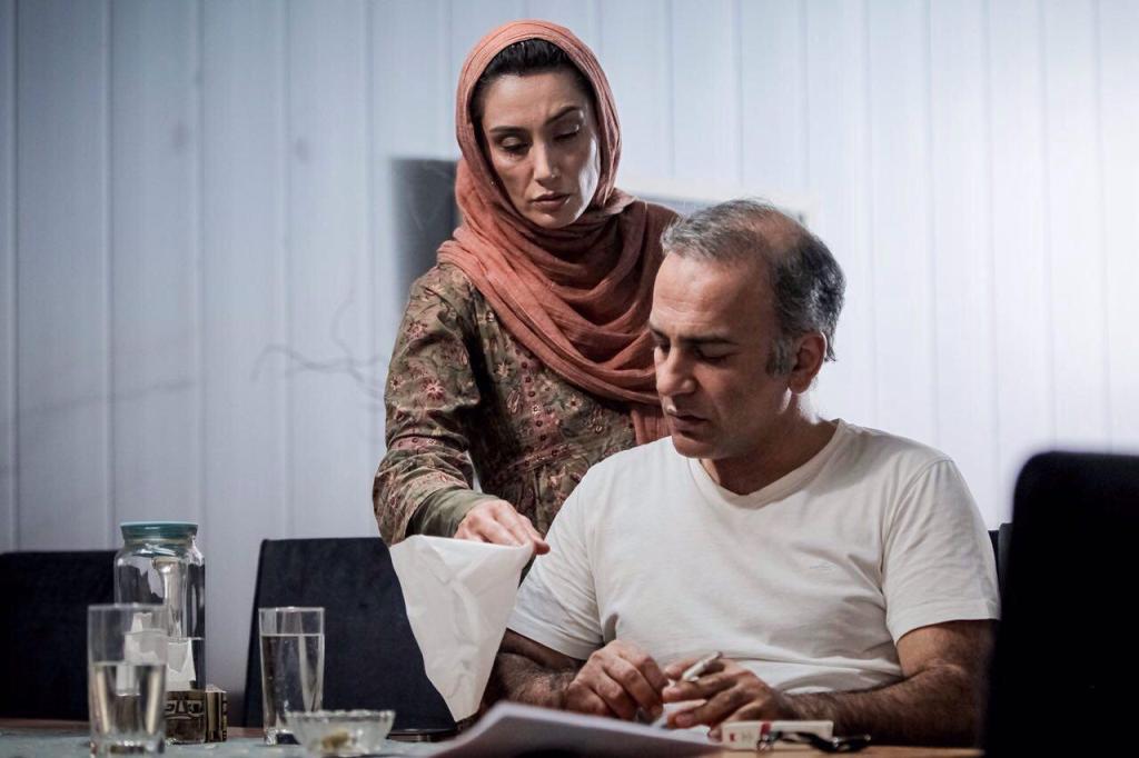  فیلم سینمایی عادت نمی‌کنیم با حضور هدیه تهرانی و حمیدرضا آذرنگ