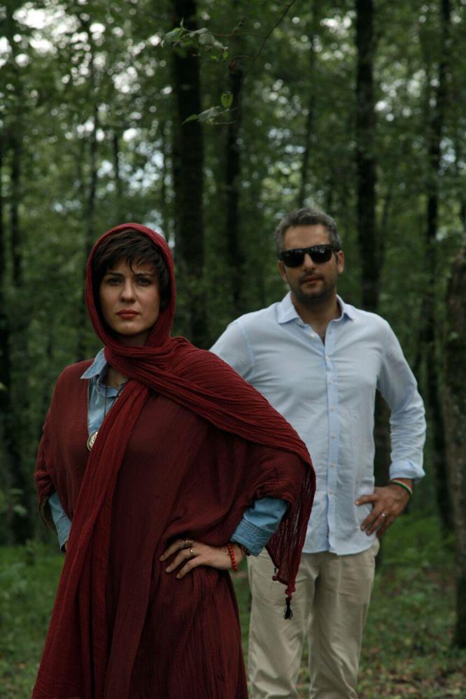 سارا بهرامی در صحنه فیلم سینمایی ایتالیا ایتالیا به همراه حامد کمیلی