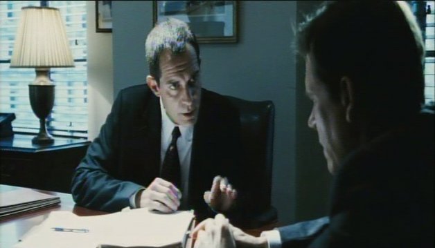Yorgo Constantine در صحنه فیلم سینمایی محکوم به مرگ به همراه کوین بیکن
