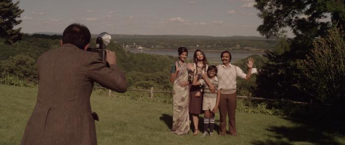 Anjul Nigam در صحنه فیلم سینمایی Good Ol' Boy به همراه Shoba Narayan، Poorna Jagannathan و Roni Akurati