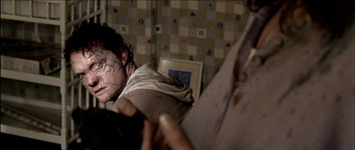 Justin Welborn در صحنه فیلم سینمایی دیوانگان