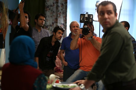 مسعود کرامتی در پشت صحنه سریال تلویزیونی یادداشت‌های یک زن خانه‌دار