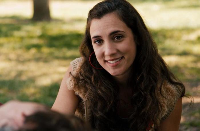 Annika Marks در صحنه فیلم سینمایی جلسات