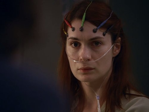 Felicia Day در صحنه سریال تلویزیونی دکتر هاوس