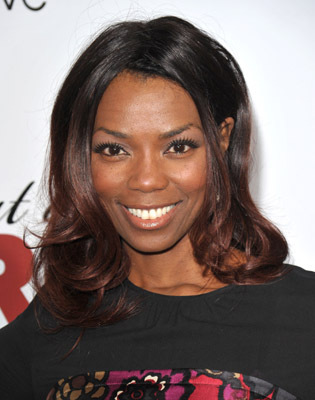 Vanessa Williams در صحنه فیلم سینمایی مرگ در مراسم تدفین