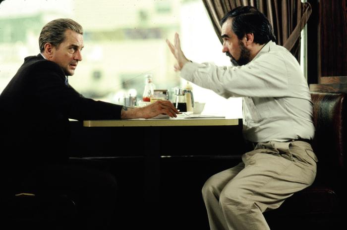مارتین اسکورسیزی در صحنه فیلم سینمایی مافیایی ها به همراه رابرت دنیرو