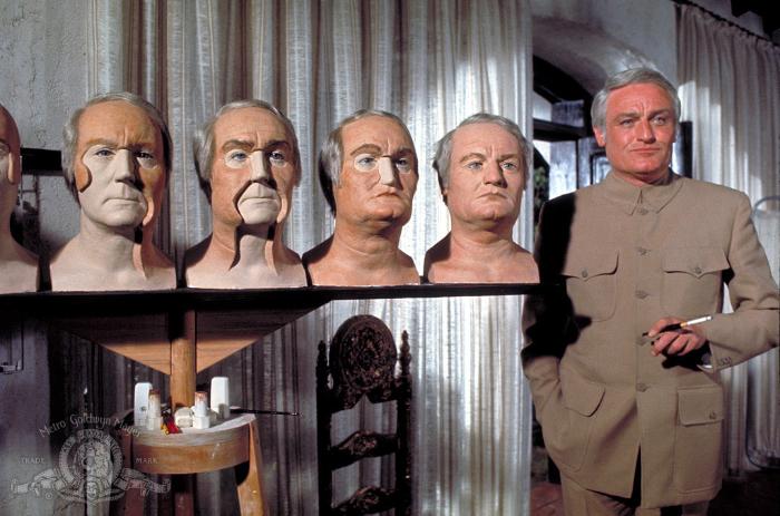 Charles Gray در صحنه فیلم سینمایی الماس ها ابدیند