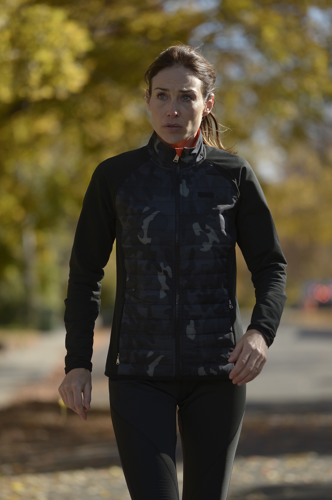 Claire Forlani در صحنه فیلم سینمایی Running for Her Life
