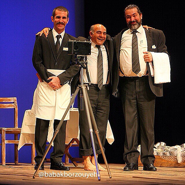 تصویری شخصی از هوتن شکیبا، بازیگر و گوینده سینما و تلویزیون