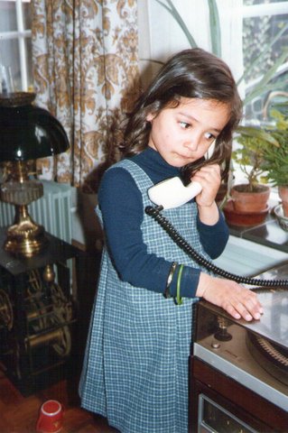  فیلم مستند در جستجوی فریده به کارگردانی آزاده موسوی و کوروش عطائی