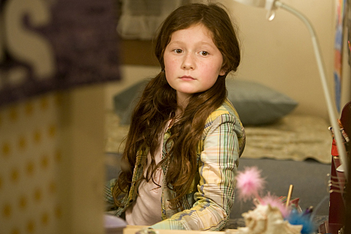 Emma Kenney در صحنه سریال تلویزیونی بی شرم