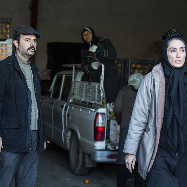 علی مصفا در صحنه فیلم سینمایی روزهای نارنجی به همراه هدیه تهرانی