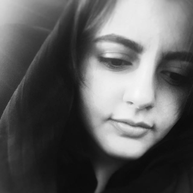 تصویری شخصی از افسانه کمالی، بازیگر سینما و تلویزیون