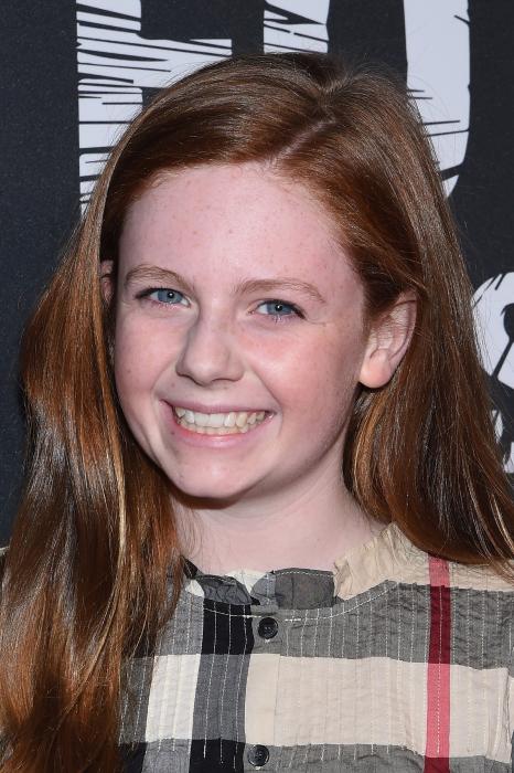 Clare Foley در صحنه فیلم سینمایی جنگ ستارگان: بیداری نیرو