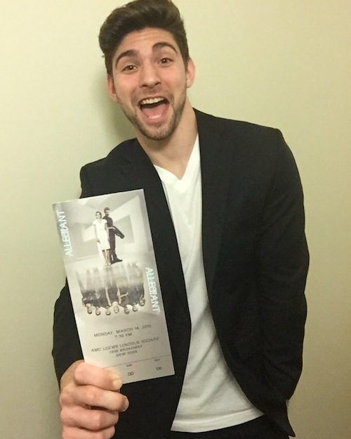 Matthew Andrews در صحنه فیلم سینمایی ناهمتا: هم پیمان