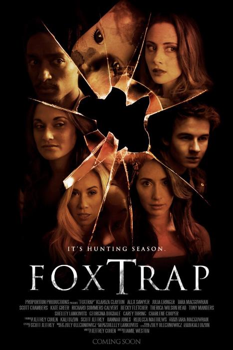 Becky Fletcher در صحنه فیلم سینمایی Fox Trap به همراه Alex Sawyer، Scott Chambers، Kate Greer، Julia Eringer و Klariza Clayton