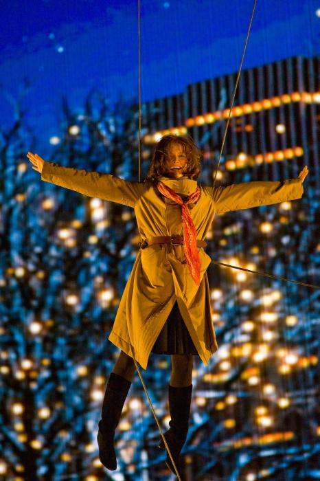 میشل فایفر در صحنه فیلم سینمایی شب سال نو