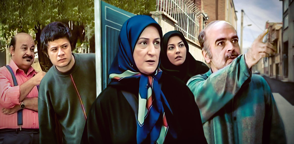 مریم امیرجلالی در صحنه سریال تلویزیونی خانه به‌دوش به همراه علی صادقی، آناهیتا همتی، غلامحسین لطفی و حمید لولایی