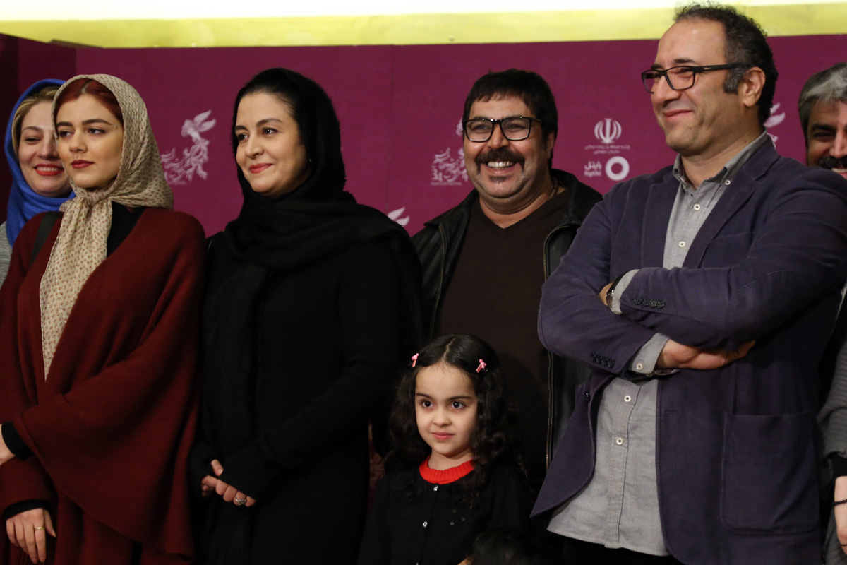 سیدرضا میر کریمی در فرش قرمز فیلم تلویزیونی دختر به همراه ماهور الوند، مریلا زارعی و فرهاد اصلانی