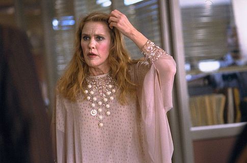 Celia Weston در صحنه فیلم سینمایی کی-پکس