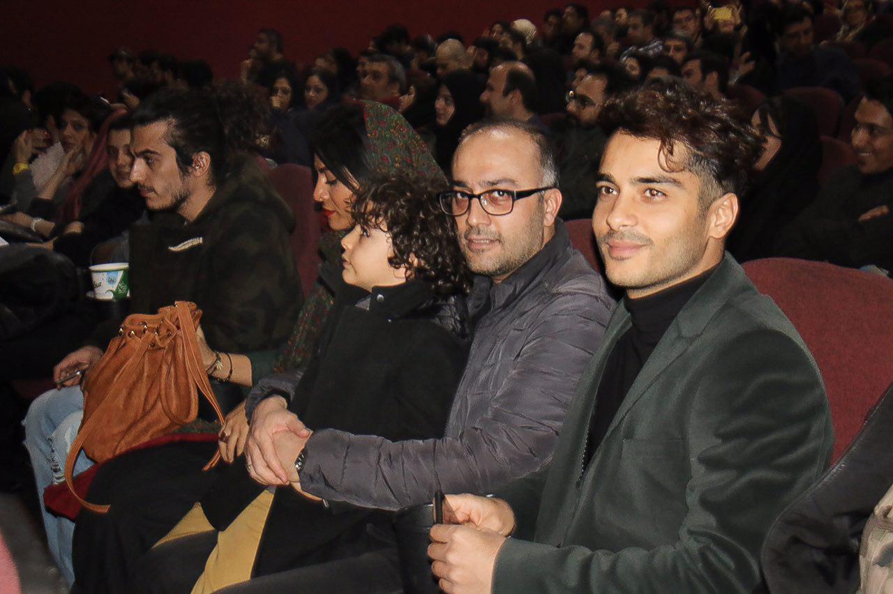 ساعد سهیلی در اکران افتتاحیه فیلم سینمایی اتاق تاریک به همراه سید روح‌الله حجازی