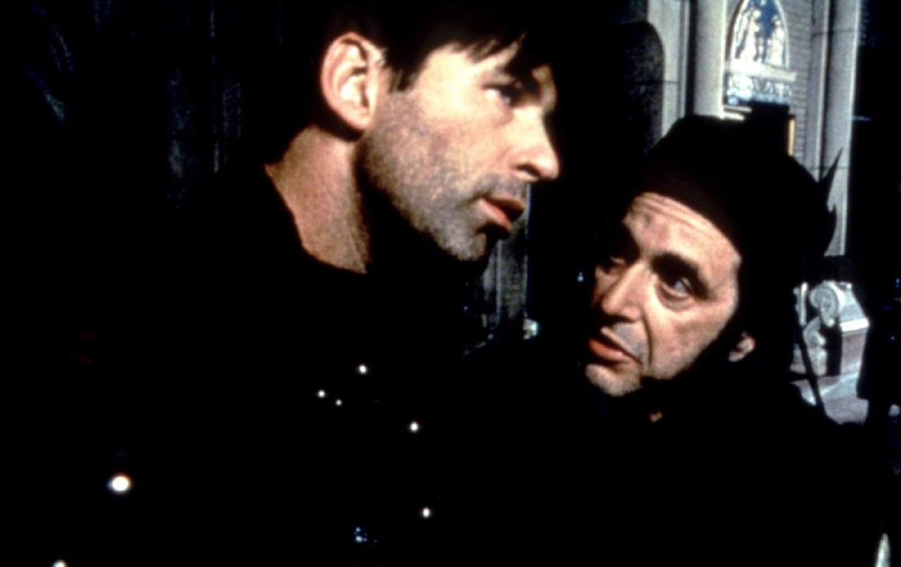 الک بالدوین در صحنه فیلم سینمایی Looking for Richard به همراه آل پاچینو