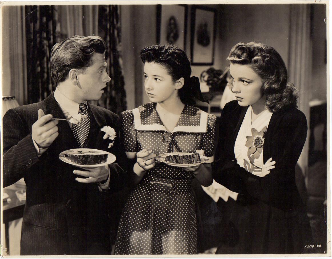 Virginia Weidler در صحنه فیلم سینمایی Babes on Broadway به همراه جودی گارلند و Mickey Rooney