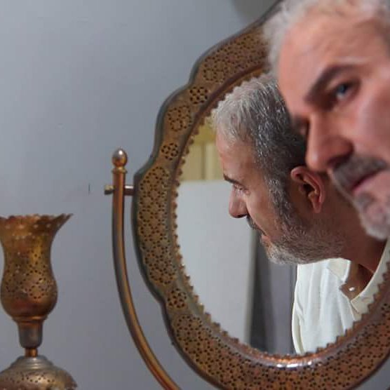 تصویری شخصی از علی عمرانی، بازیگر و کارگردان سینما و تلویزیون