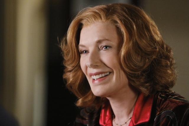 Susan Sullivan در صحنه سریال تلویزیونی کستل