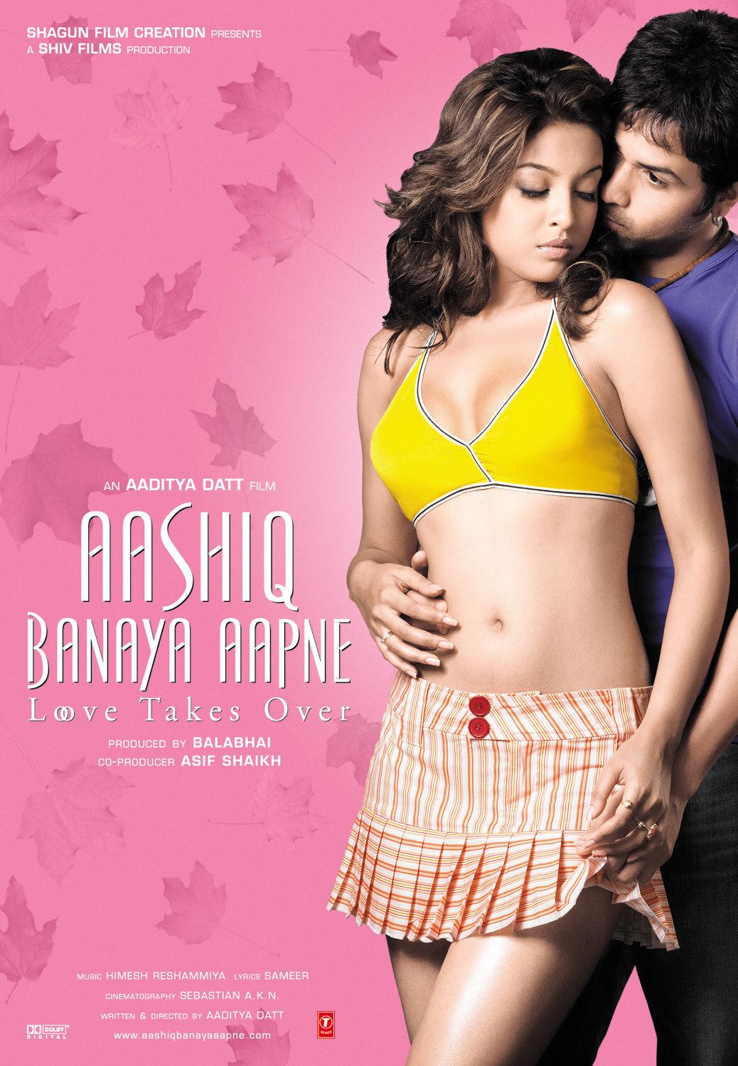 Emraan Hashmi در صحنه فیلم سینمایی Aashiq Banaya Aapne: Love Takes Over به همراه Tanushree Dutta