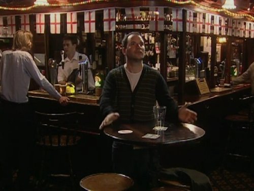 Cavan Clerkin در صحنه سریال تلویزیونی گروه آی  تی