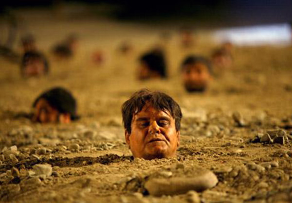  فیلم سینمایی اخراجی‌ها به کارگردانی مسعود ده‌نمکی