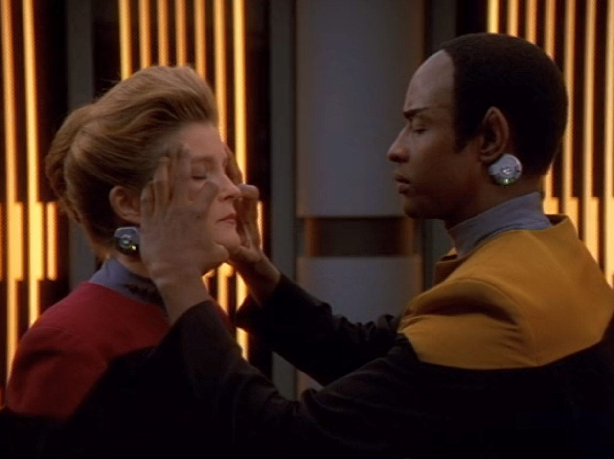  سریال تلویزیونی Star Trek: Voyager با حضور کیت مولگرو و Tim Russ