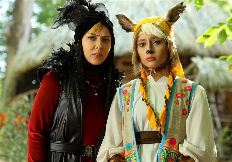 لیلا اوتادی در صحنه فیلم سینمایی آهوی پیشونی سفید 2 به همراه ترلان پروانه