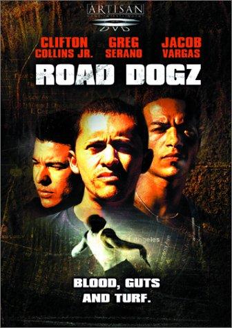 کلیفتن کلینز جونیور در صحنه فیلم سینمایی Road Dogz به همراه جیکوب وارگاس، Lobo Sebastian و Greg Serano