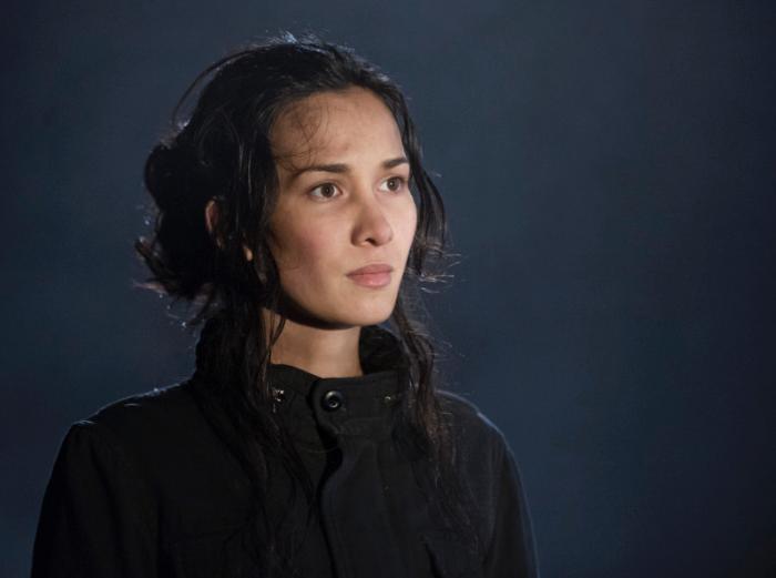 Celina Jade در صحنه سریال تلویزیونی پیکان