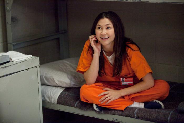 Kimiko Glenn در صحنه سریال تلویزیونی نارنجی سیاه، جدید است