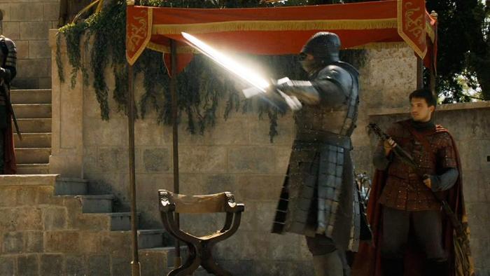 Hafþór Júlíus Björnsson در صحنه سریال تلویزیونی بازی تاج و تخت