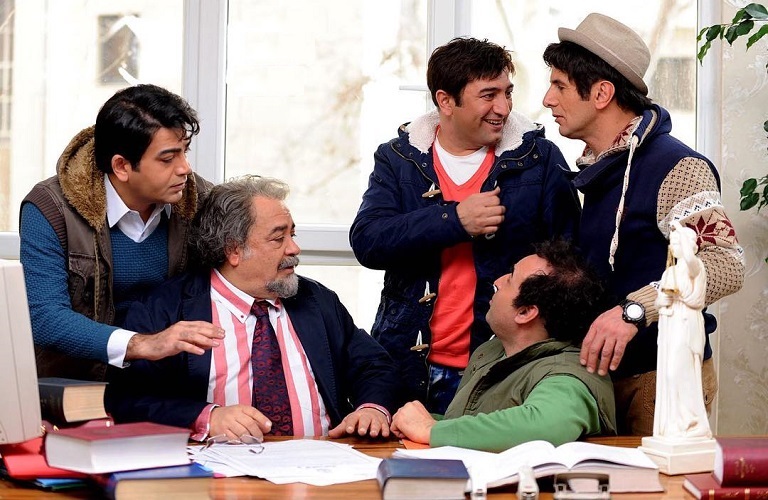 مجید صالحی در صحنه فیلم سینمایی ثبت با سند برابر است به همراه امین حیایی، محمدرضا شریفی‌نیا و فرزاد حسنی