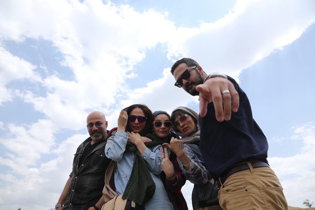 میلاد کی‌مرام در پشت صحنه فیلم سینمایی حریم شخصی به همراه امیر آقایی، اندیشه فولادوند و رعنا آزادی‌ور