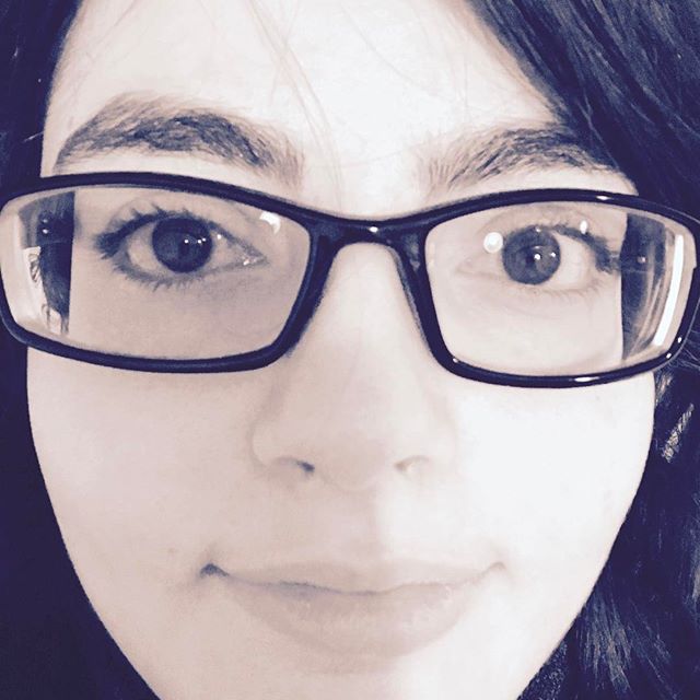 تصویری شخصی از افسانه کمالی، بازیگر سینما و تلویزیون