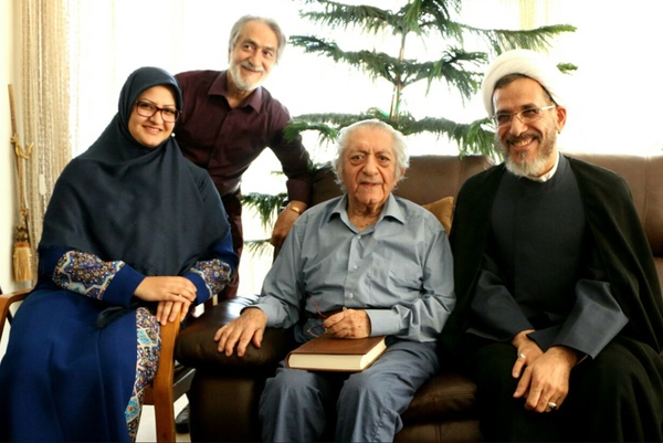 تصویری شخصی از عزت‌الله انتظامی، بازیگر و نویسنده سینما و تلویزیون