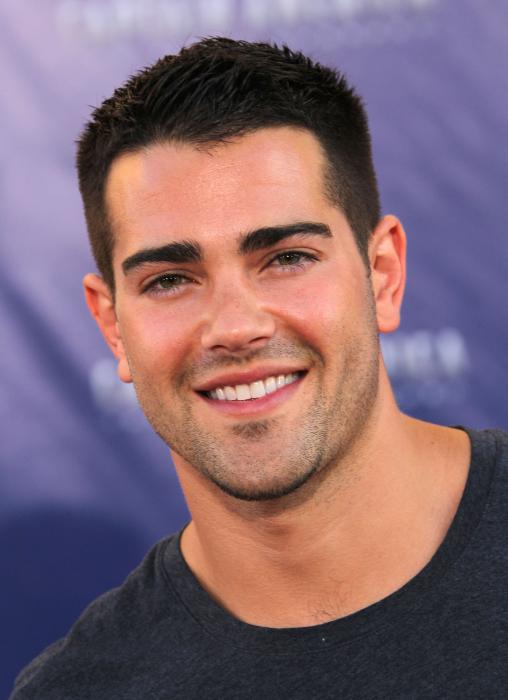 Jesse Metcalfe در صحنه فیلم سینمایی کاپیتان آمریکا: نخستین انتقام جو