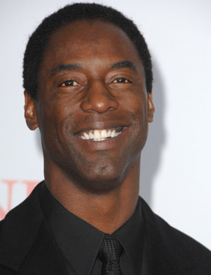 Isaiah Washington در صحنه فیلم سینمایی هفت زندگی